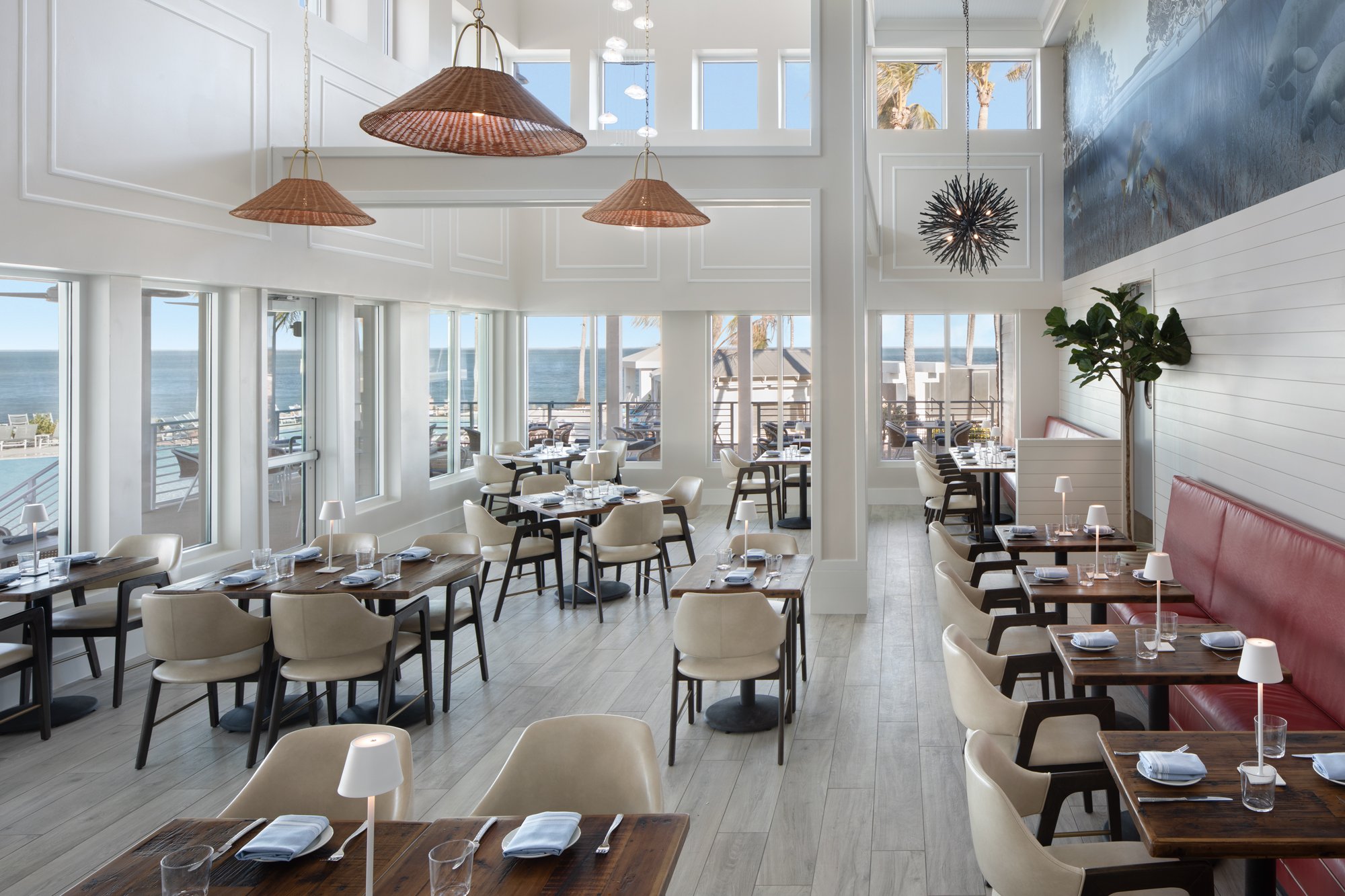 Bright and modern restaurant at South Seas